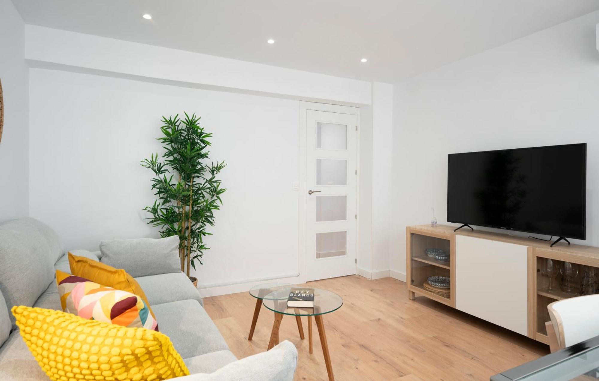 Ronda Suites Junto Estacion Tren Y Hospitales Granada Eksteriør billede